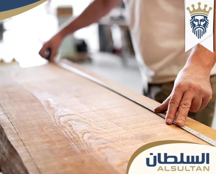 نجار في الشارقة