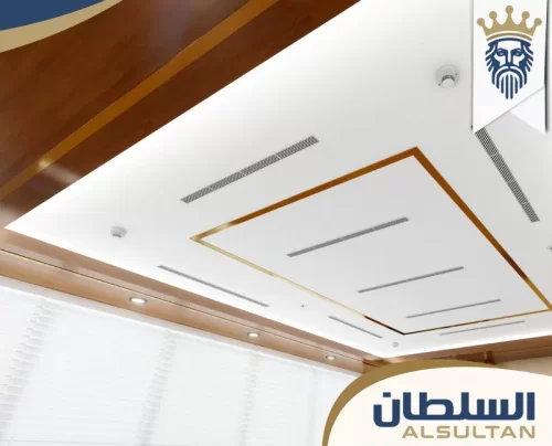 ديكورات أسقف جبس بورد فخمة مع إطارات خشبية تبرز تميزنا في التصميم الداخلي.